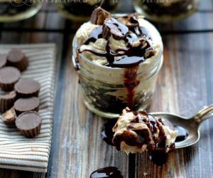 Mason Jar Peanut Butter Pie