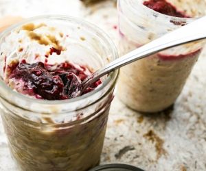 Peanut Butter, Jelly and Banana Overnight Oats