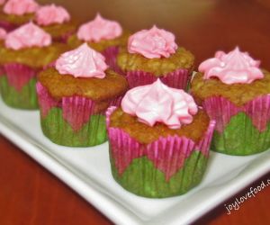 Apple Banana Mini Muffins with Vanilla Cream Cheese Frosting