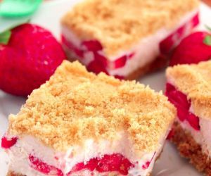 Strawberry Shortcake Bars