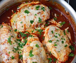 Easy skillet chicken parmesan