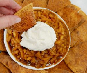 Apple Pie Salsa with Cinnamon Sugar Chips