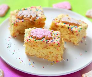 Frosted Animal Cookie Blondies