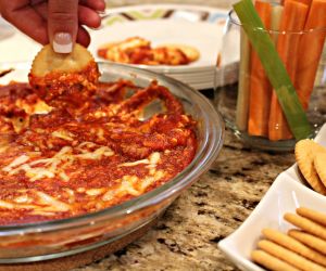 Layered Baked Pizza Dip