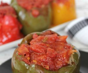 Easy Crock Pot Stuffed Peppers