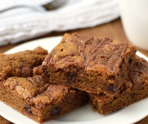 Chocolate Peanut Butter Blondies