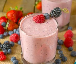 Berry healthy smoothie