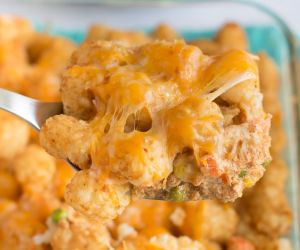 Cheesy Chicken Tater Tot Casserole