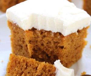 Homemade Pumpkin Cake with Cream Cheese Frosting