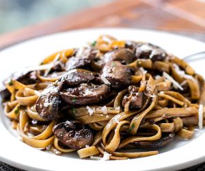 Balsamic Mushroom Pasta