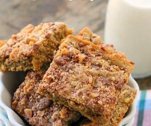 Toffee Walnut Blondies