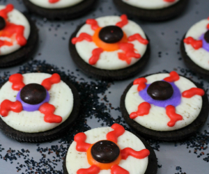 Oreo Eyeball Cookies