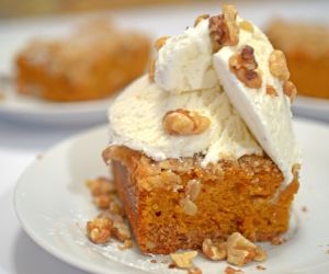 Spice Cake Pumpkin Bars