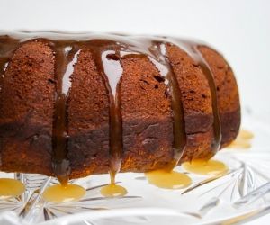 Pumpkin Molasses Bundt Cake