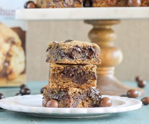 Chocolate Chunk Espresso Blondies