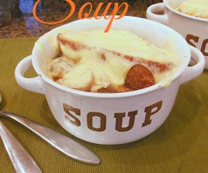 Savory Classic French Onion Soup