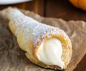 Pumpkin Spice Cream Horns