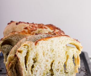 Cheesy Pesto Swirl Bread