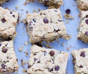 Peanut Butter Pumpkin Spice Chocolate Chip Cookie Bars