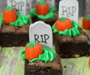 Halloween Brownie Graves