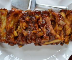 Pumpkin Caramel Apple Pull Apart Bread