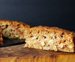 Armenian Apple Chunk Cake