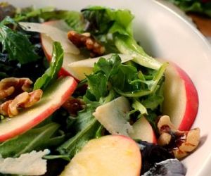 Apple Salad with Lemon Vinaigrette