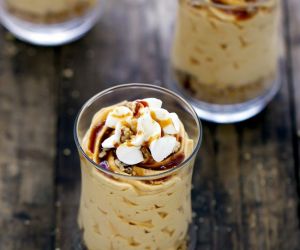 No Bake Pumpkin-Caramel Cheesecakes