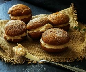 Spiced Pumpkin Whoopie Pies with Browned Butter Cinnamon Frosting