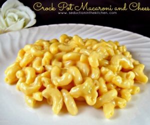 Crock Pot Macaroni and Cheese