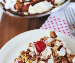 No Bake Banana Split Pie