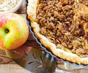 Rustic Apple Crumble Tart