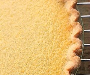 Old Fashioned Buttermilk Lemon Pie