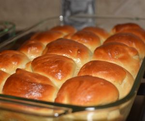 Buttery Bread Machine Rolls