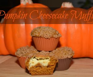 Pumpkin Cheesecake Muffins