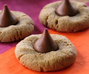 4 Ingredient Peanut Butter Blossom Cookies