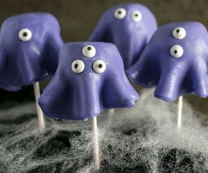 Monster Cake Pops