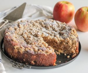 Apple Crumb Cake