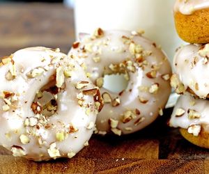 Baked Mini Pumpkin Pecan Donuts