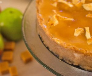 Caramel Apple Cheesecake