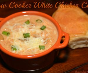 Slow Cooker White Chicken Chili