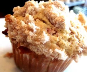 Coffee Crumb Cake Muffins