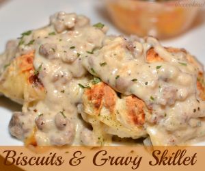 Biscuits & Gravy Skillet