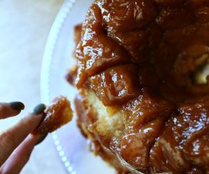 Ooey Gooey Cinnamon Caramel Monkey Bread Recipe