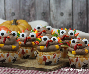 Turkey Cupcakes - FUN for KIDS to decorate!