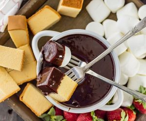 Spiked Chocolate Hazelnut Fondue