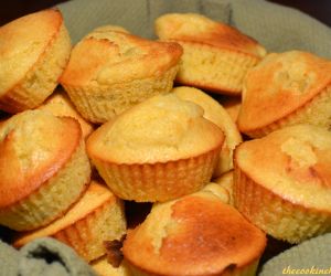 Green Chile Cornbread Muffins