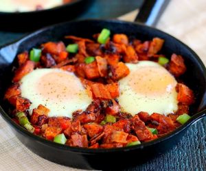 Roasted Maple Sweet Potato Breakfast Skillet