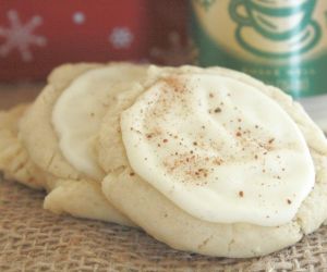 Melt in Your Mouth Eggnog Cookies