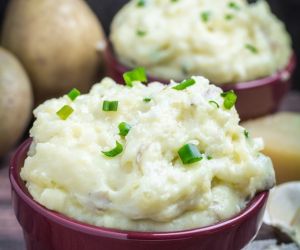 Creamy Garlic Parmesan Mashed Potatoes